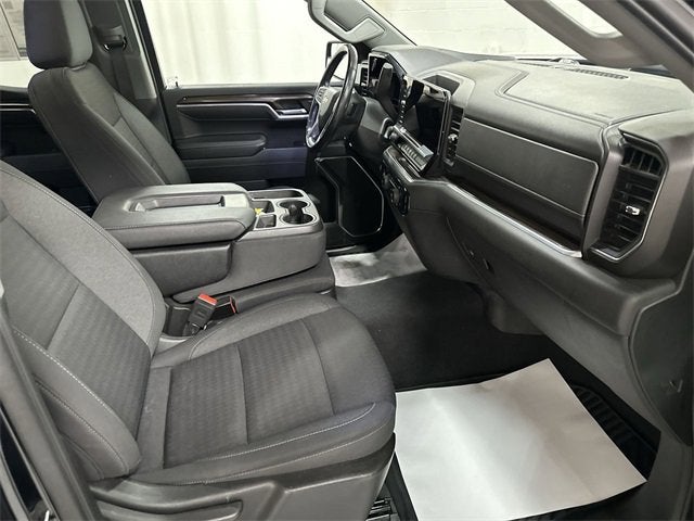 2022 Chevrolet Silverado 1500 LT (2FL)