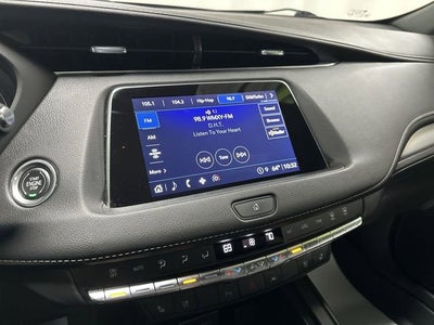 2022 Cadillac XT4 Premium Luxury