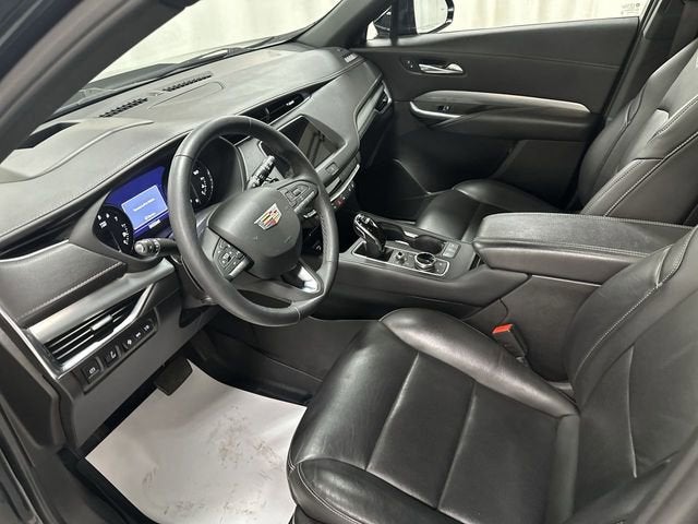 2022 Cadillac XT4 Premium Luxury