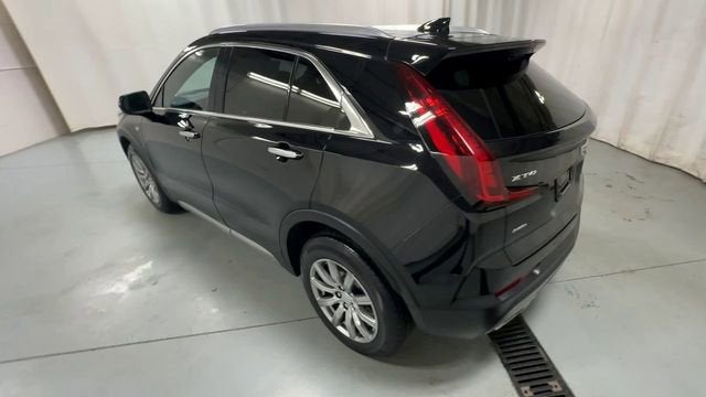 2022 Cadillac XT4 Premium Luxury