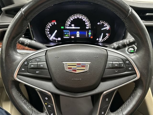 2017 Cadillac XT5 Luxury FWD