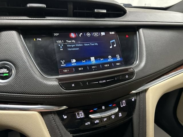 2017 Cadillac XT5 Luxury FWD