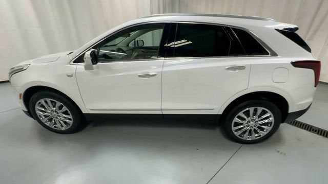 2022 Cadillac XT5 Premium Luxury