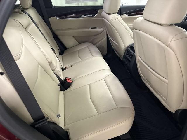 2018 Cadillac XT5 Luxury AWD