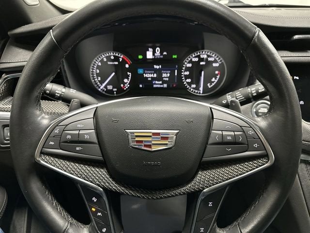 2023 Cadillac XT5 Sport