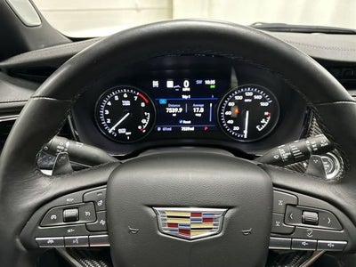 2025 Cadillac XT6 Sport