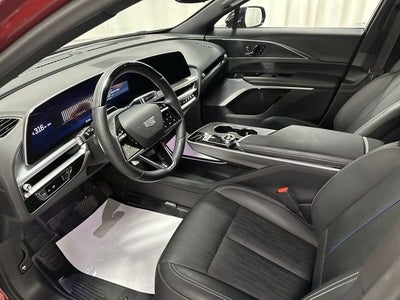 2025 Cadillac LYRIQ Luxury 3