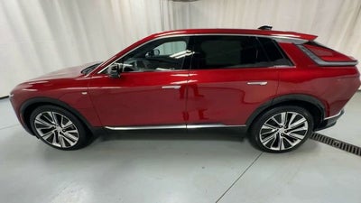 2025 Cadillac LYRIQ Luxury 3