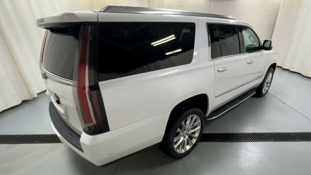 2019 Cadillac Escalade ESV Luxury