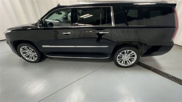 2019 Cadillac Escalade ESV Premium Luxury