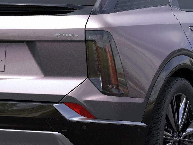 2025 Cadillac OPTIQ Luxury 2