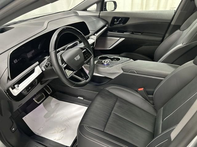 2025 Cadillac OPTIQ Sport 2