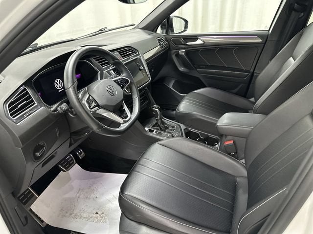 2022 Volkswagen Tiguan SE R-Line Black