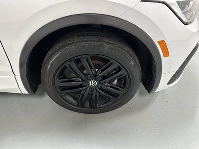 2022 Volkswagen Tiguan SE R-Line Black