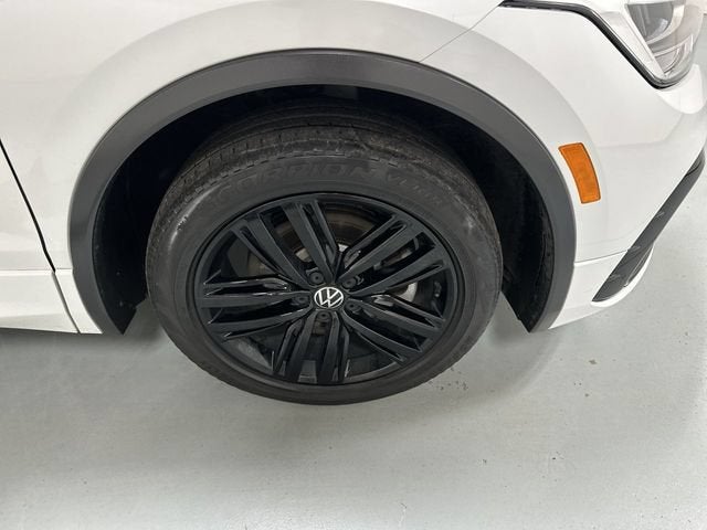 2022 Volkswagen Tiguan SE R-Line Black