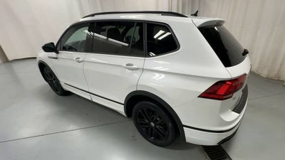 2022 Volkswagen Tiguan SE R-Line Black