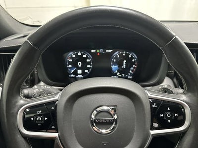 2020 Volvo XC60 R-Design