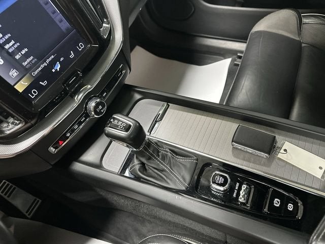 2020 Volvo XC60 R-Design